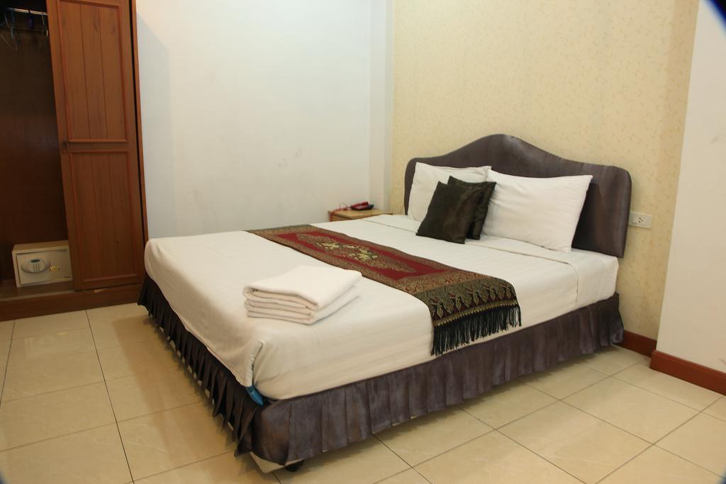 Arya Inn Pattaya Beach Hotel Exterior foto